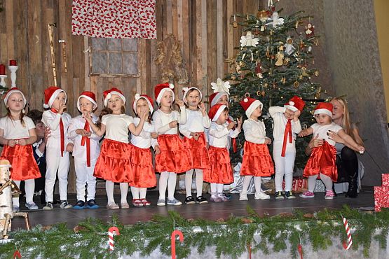 Grafika #0: Rodzinny Kiermasz Świąteczny