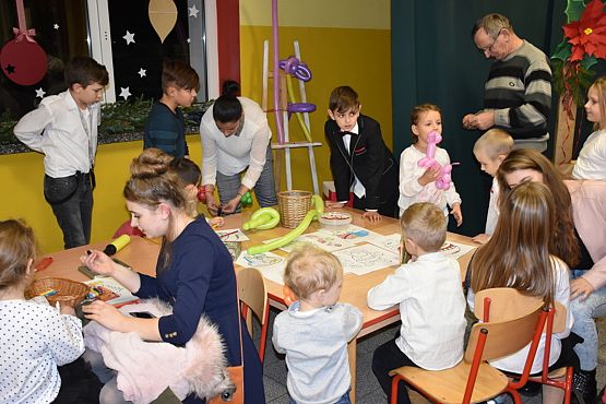 Grafika #57: Rodzinny Kiermasz Świąteczny