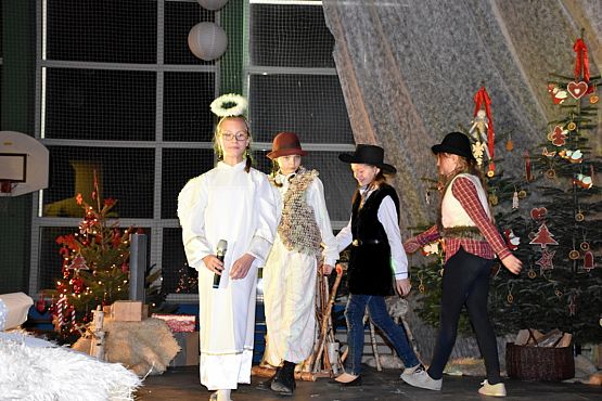 Grafika #58: Rodzinny Kiermasz Świąteczny