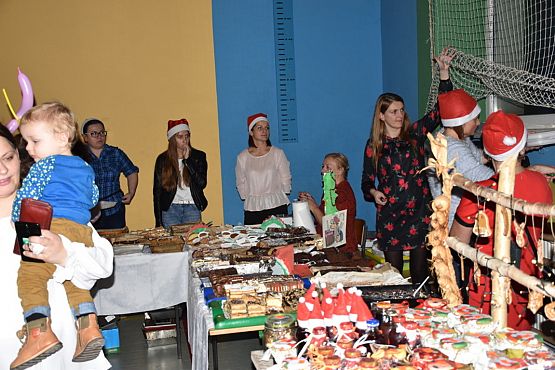 Grafika #60: Rodzinny Kiermasz Świąteczny