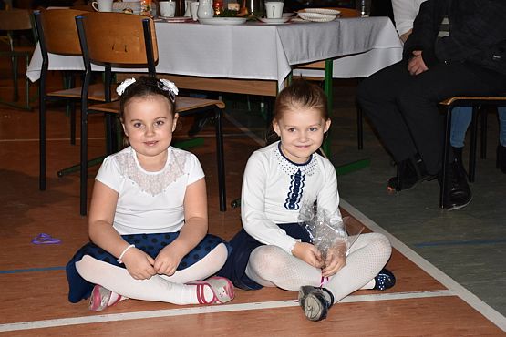 Grafika #17: Rodzinny Kiermasz Świąteczny