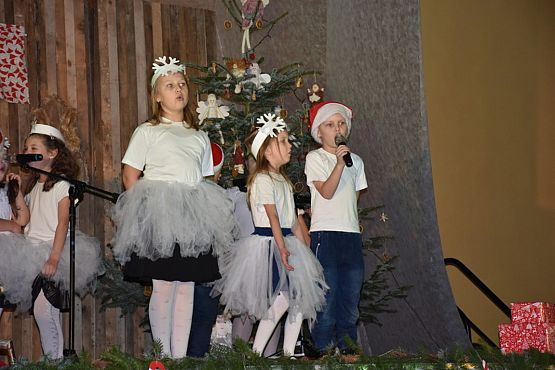 Grafika #18: Rodzinny Kiermasz Świąteczny