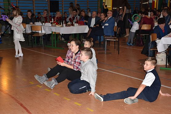 Grafika #65: Rodzinny Kiermasz Świąteczny