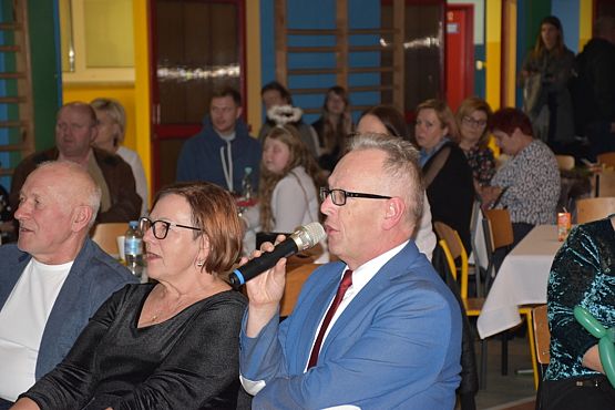 Grafika #21: Rodzinny Kiermasz Świąteczny