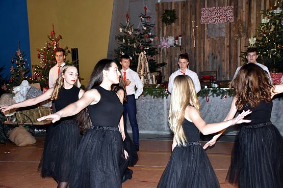 Grafika #72: Rodzinny Kiermasz Świąteczny