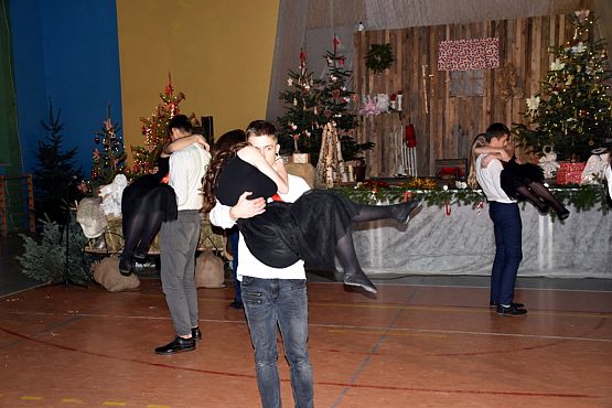 Grafika #80: Rodzinny Kiermasz Świąteczny