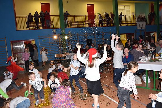 Grafika #88: Rodzinny Kiermasz Świąteczny