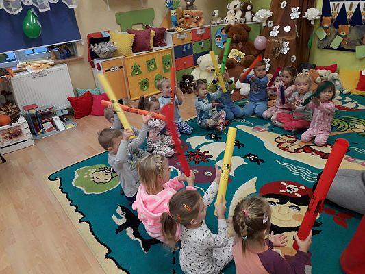 Grafika #0: Dzień Pluszowego Misia