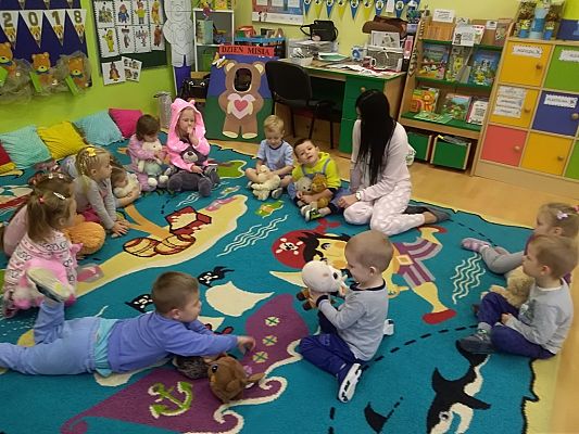 Grafika #11: Dzień Pluszowego Misia