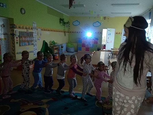 Grafika #18: Dzień Pluszowego Misia