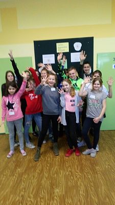 Grafika #1: Międzynarodowy Dzień Wolontariatu