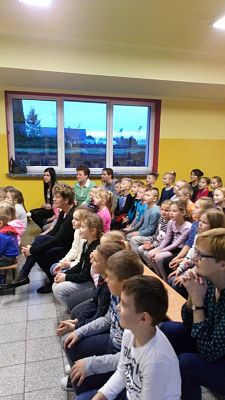 Grafika #2: Przedstawienie Jestem przyjacielem ludzi