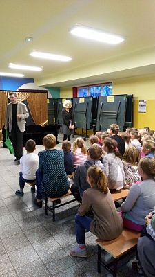 Grafika #4: Przedstawienie Jestem przyjacielem ludzi