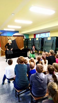 Grafika #6: Przedstawienie Jestem przyjacielem ludzi