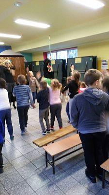 Grafika #11: Przedstawienie Jestem przyjacielem ludzi