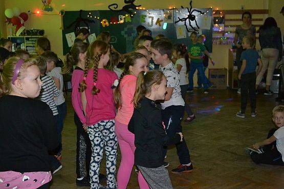 Grafika #1: Andrzejki w młodszych klasach