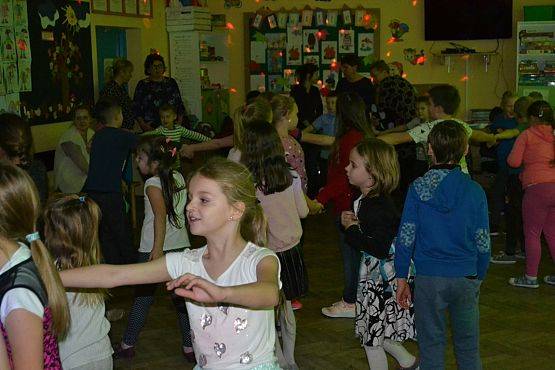 Grafika #2: Andrzejki w młodszych klasach