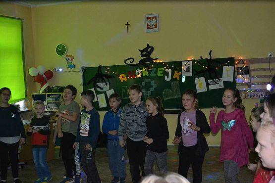 Grafika #15: Andrzejki w młodszych klasach