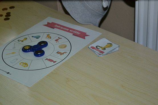 Grafika #19: Andrzejki w młodszych klasach