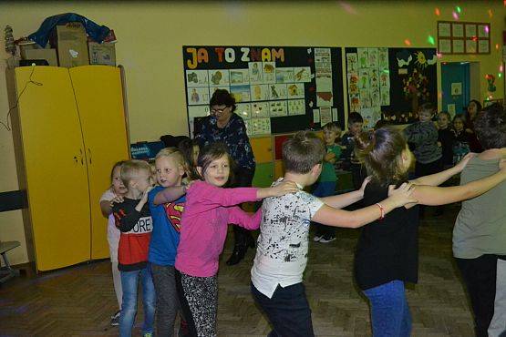 Grafika #23: Andrzejki w młodszych klasach