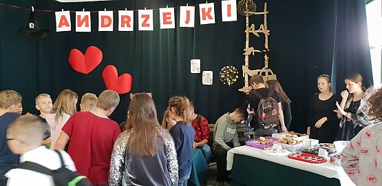 Grafika #0: Andrzejki w naszej szkole.