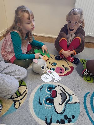 Grafika #1: Dzień Pluszaka w Zerówce