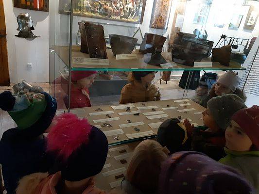 Grafika #12: Przedszkolaki w Zamku w Krokowej