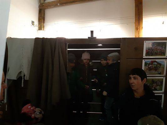 Grafika #16: Przedszkolaki w Zamku w Krokowej