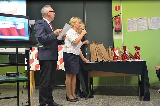 Grafika #4: Podsumowanie szkolnych konkursów: Mistrz Dat , Droga Polski do Niepodległości oraz "Mistrz Ortografii" w "Niepodległościowym Konkursie Ortograficznym"