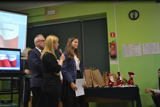 Grafika #7: Podsumowanie szkolnych konkursów: Mistrz Dat , Droga Polski do Niepodległości oraz "Mistrz Ortografii" w "Niepodległościowym Konkursie Ortograficznym"