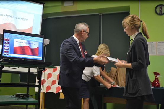 Grafika #9: Podsumowanie szkolnych konkursów: Mistrz Dat , Droga Polski do Niepodległości oraz "Mistrz Ortografii" w "Niepodległościowym Konkursie Ortograficznym"