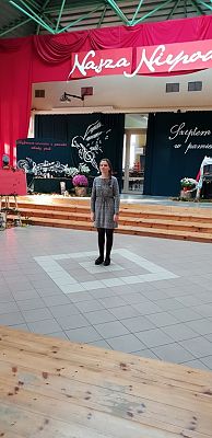 Grafika #0: Sukces Katarzyny Paprockiej w Powiatowym Konkursie Recytatorskim