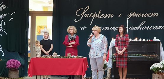 Grafika #2: Sukces Katarzyny Paprockiej w Powiatowym Konkursie Recytatorskim