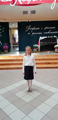 Grafika #6: Sukces Katarzyny Paprockiej w Powiatowym Konkursie Recytatorskim