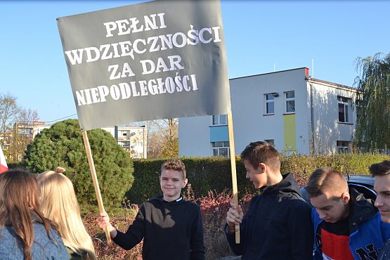 Grafika #13: Marsz Niepodległościowy