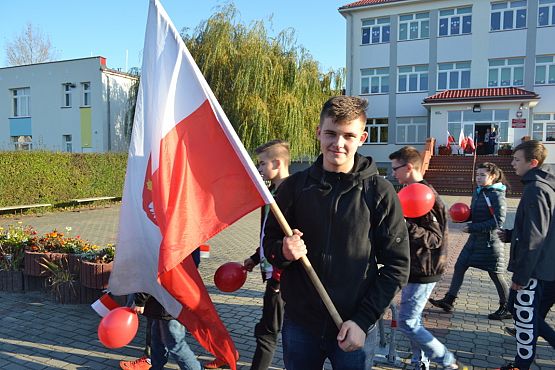 Grafika #18: Marsz Niepodległościowy