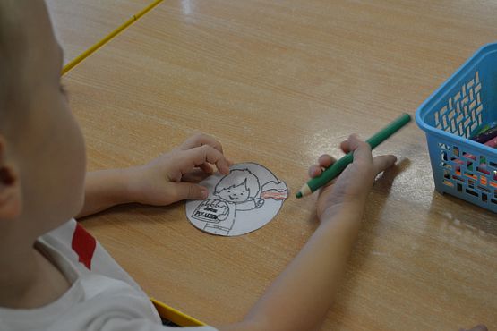 Grafika #13: POKAZ MODY PATRIOTYCZNEJ