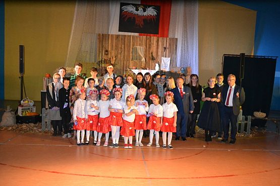 Grafika #36: 100-lecie odzyskania niepodległości - Wieczornica