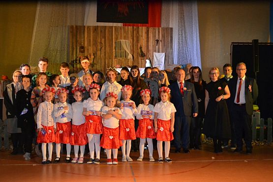 Grafika #38: 100-lecie odzyskania niepodległości - Wieczornica