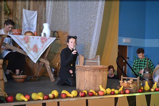 Grafika #6: 100-lecie odzyskania niepodległości – uroczysty apel