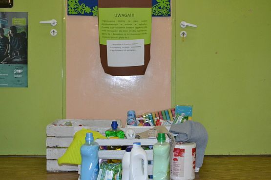 Grafika #1: Zbiórka charytatywna w naszej szkole