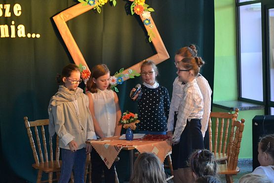 Grafika #4: Dzień Edukacji Narodowej