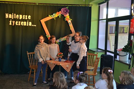 Grafika #7: Dzień Edukacji Narodowej