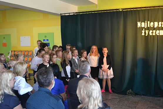 Grafika #8: Dzień Edukacji Narodowej