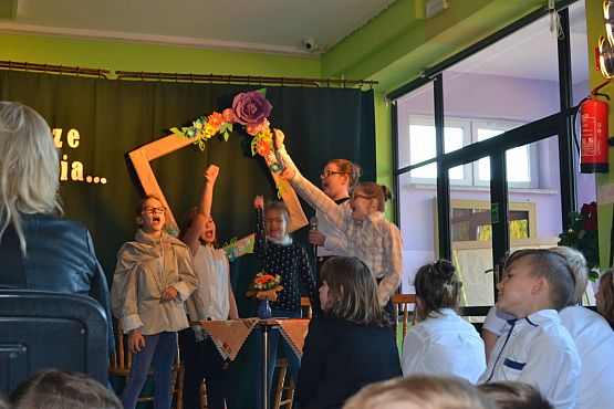 Grafika #9: Dzień Edukacji Narodowej