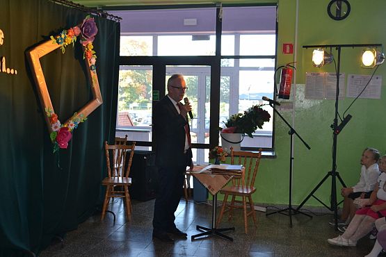 Grafika #12: Dzień Edukacji Narodowej