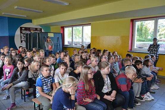 Grafika #1: SPOTKANIE Z POLICJANTAMI Z KOMENDY POWIATOWEJ POLICJI W LĘBORKU