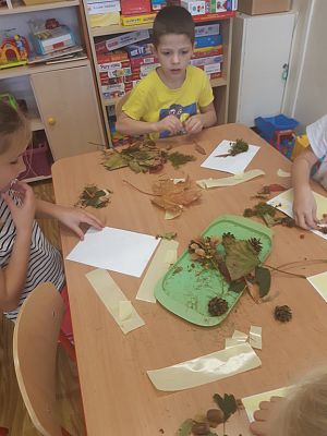 Grafika #9: Jesienna ścieżka sensoryczna