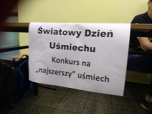 Grafika #8: Światowy Dzień Uśmiechu