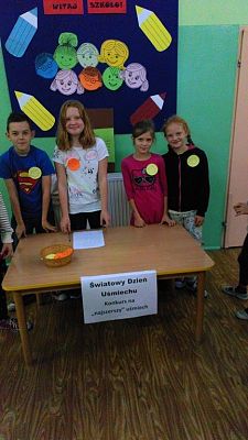 Grafika #30: Światowy Dzień Uśmiechu